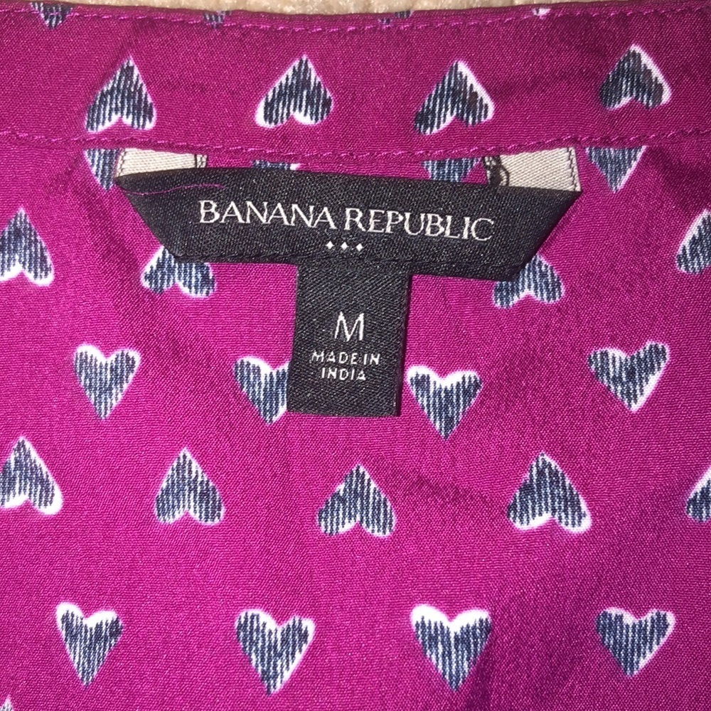 Banana Republic short sleeve blue and pink heart blouse size medium - Picture 3 of 5